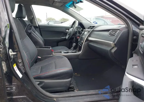 2017 Toyota Camry Se z USA, uszkodzony, nr VIN 4T1BF1FK1HU294658